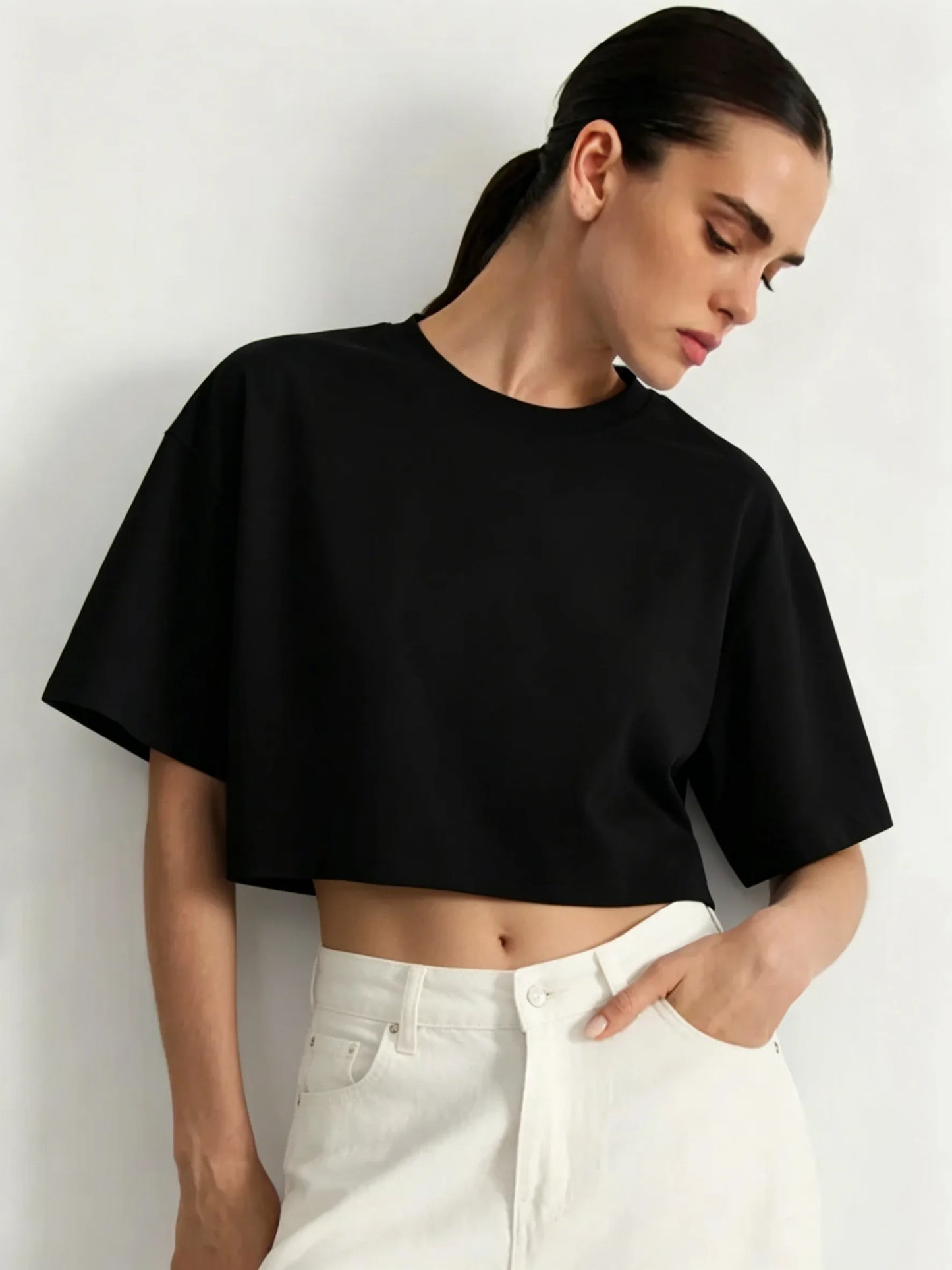 Black White Crop T-Shirt Women Cotton Soft Trendy Short Sleeve Crewneck All-Match Clothes Summer Casual Navel Exposed Tees