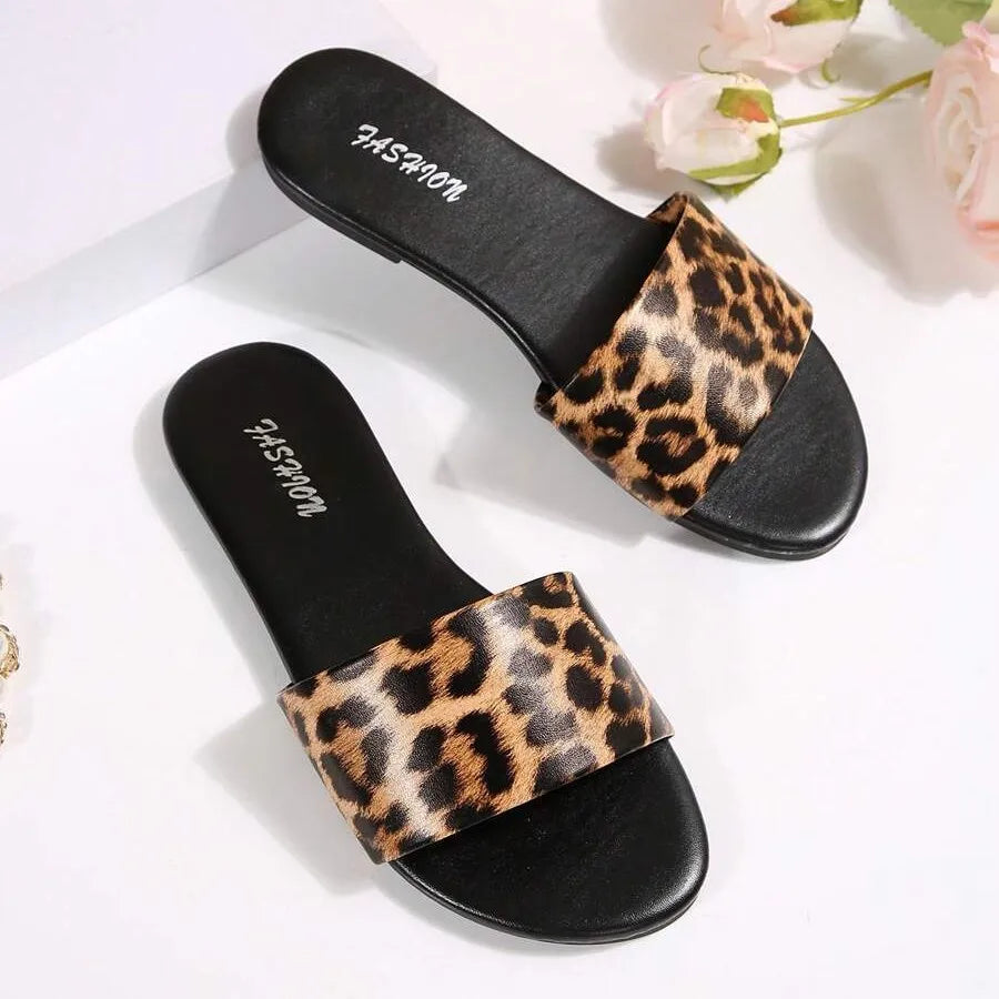 Elegant outerwear fashion flat leopard print flip-flops for women, new style, single strap, beach sandals, large size