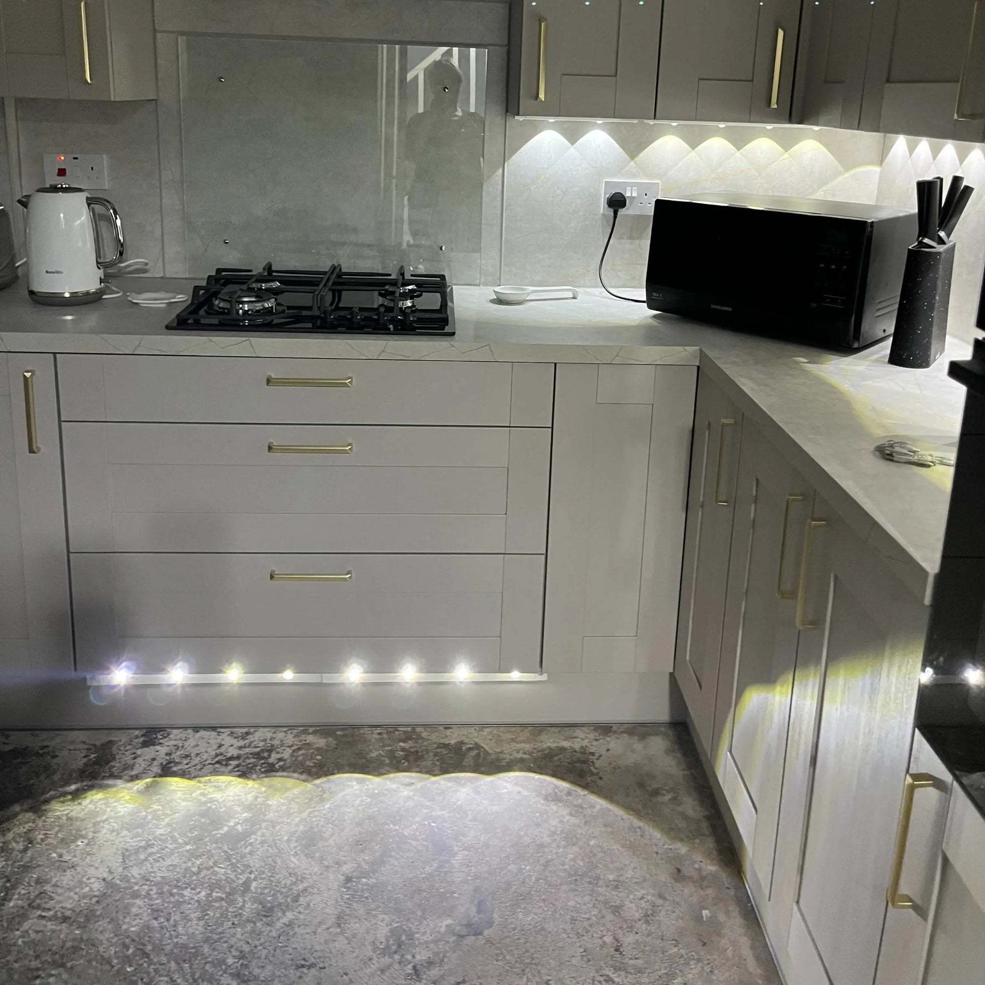 Motion Sensor Light, Usb-Rechargeable LED Sensor Lamp with Adjustable Lighting Modes, Dimmable Lighting, Wireless LED Light for Kitchen Cabinets, Bedrooms and Wardrobes, Night Light for Home Decor and Ambient Lighting #GLOBAL PICKS