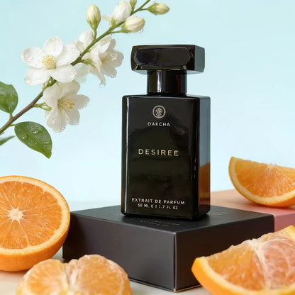 OAKCHA is a refreshing perfume suitable for both men and women, with a capacity of 50ml/1.7oz