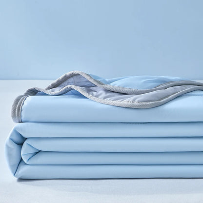King Size Cooling Comforter - Breathable & Lightweight Ice Silk Cooling Blanket, Thin Quilt for Hot Summer