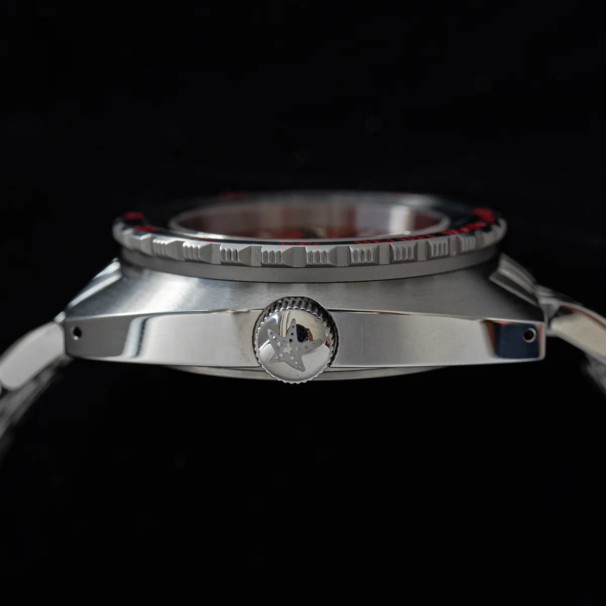 Top Brand Diver Watch Men SUB300T Automatic Mechanical Sapphire Glass Luminous Date 200m Turn Bracelet Seestern Wristwatch Retro