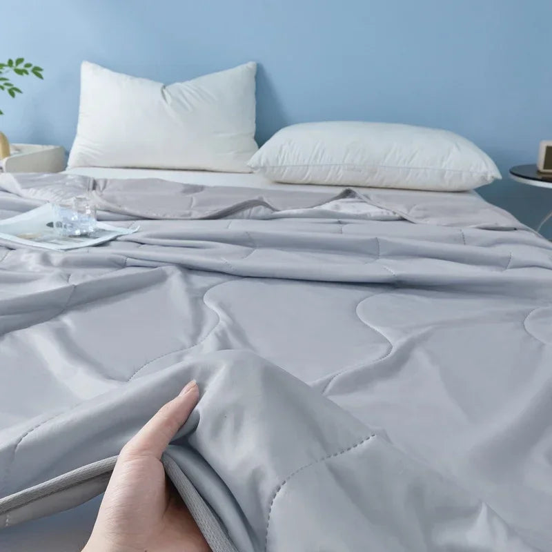 1PCS Double-Sided Ultra-Soft Cooling Summer Quilt Bed Blanket | Large Cooling Air-Conditioning Blanket for Hot Sleepers | Machine Washable Dual-Use Summer Cooling Quilt | Dormitory Office Nap Blanket Sofa Throw | Practical Su