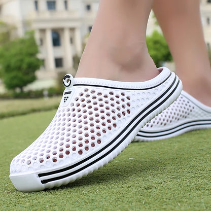 Comfortable Men Pool Sandals Summer Outdoor Beach Shoes Men Slip on Garden Clogs Casual Water Shower Slippers Unisex