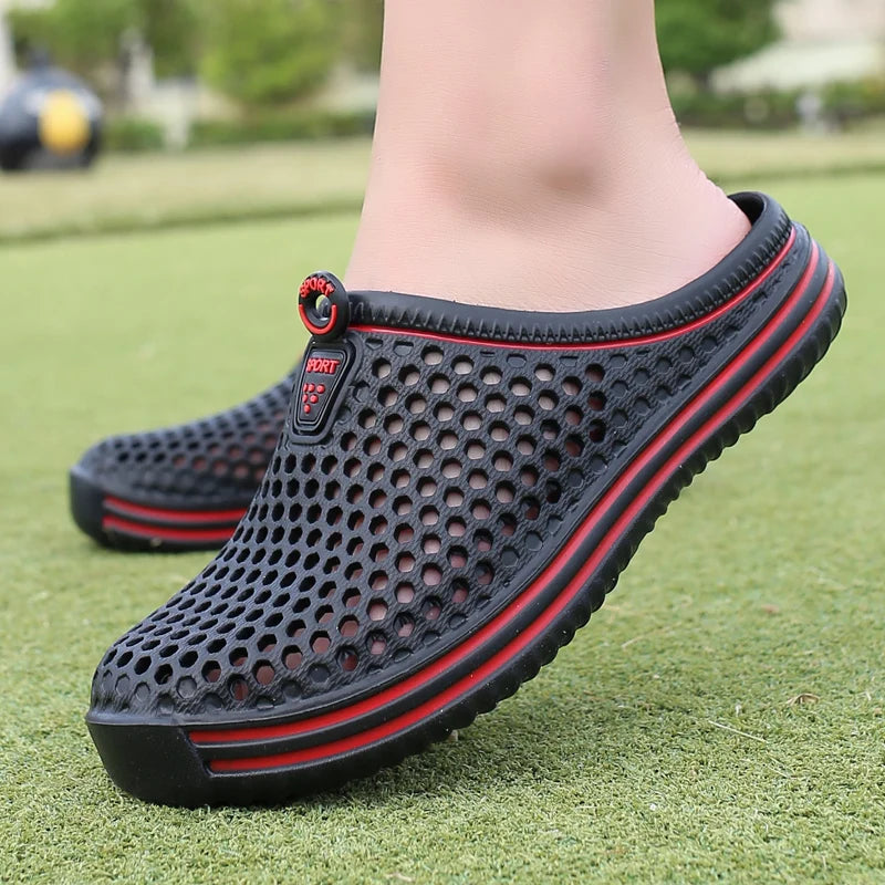 Comfortable Men Pool Sandals Summer Outdoor Beach Shoes Men Slip on Garden Clogs Casual Water Shower Slippers Unisex