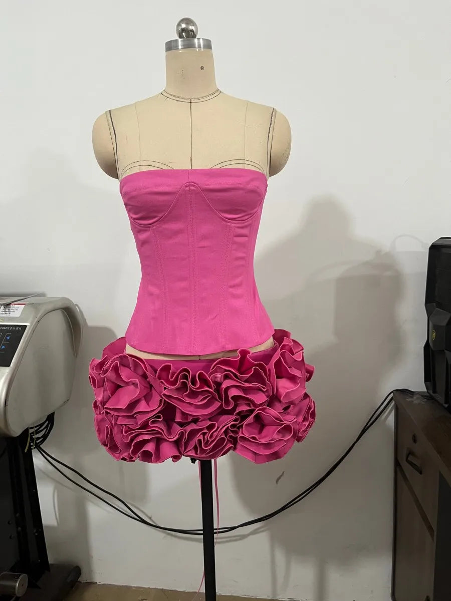VC Christmas Dress Strapless Red Structured Top With Floral Embellished Mini Skirt Bodycon Celebrity Party Cocktail 2 Pieces Set