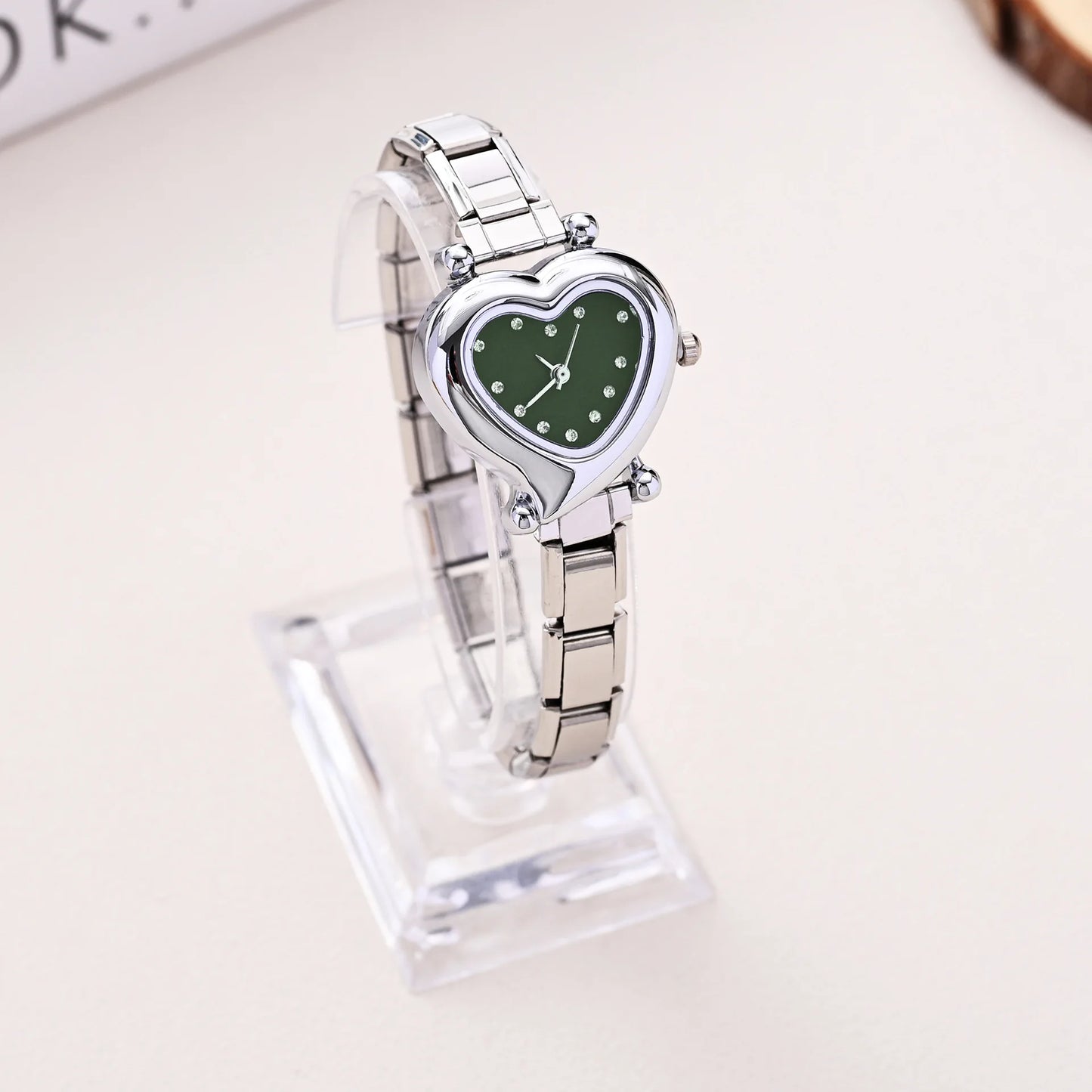 Heart Shape Dial Quartz Watch Stainless Steel Bracelet Wristwatch Cute Mini Love Heart Ladies Dress Watch Fashion Jewelry Gift