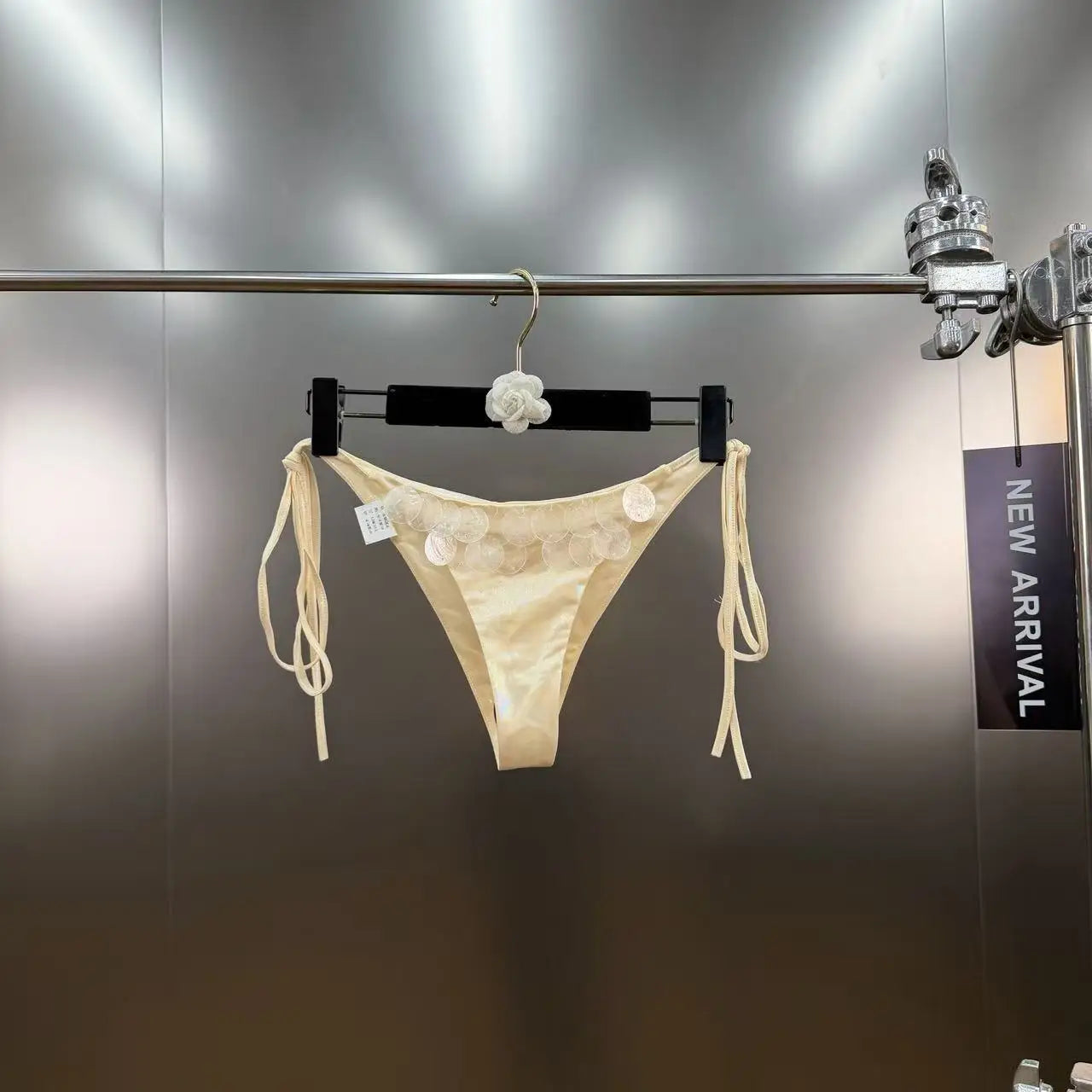 New Luxury Sequin Decorated Tie Bikini Two-Piece Swimsuit for Women Vacation Sexy Bikini Set
