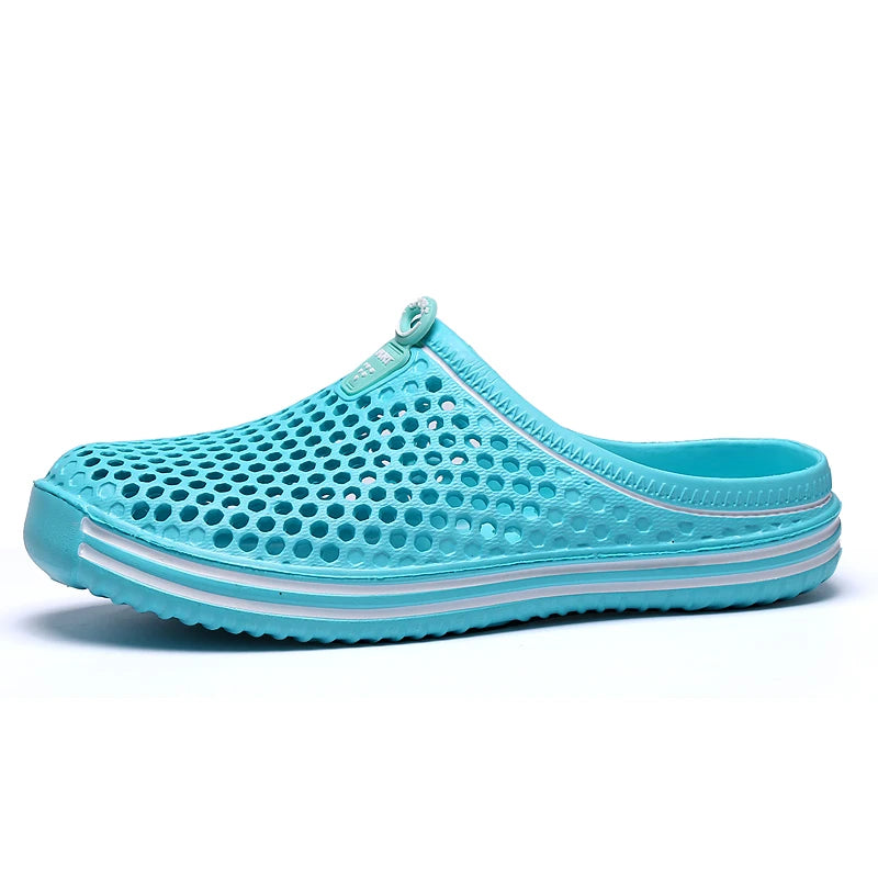 Comfortable Men Pool Sandals Summer Outdoor Beach Shoes Men Slip on Garden Clogs Casual Water Shower Slippers Unisex
