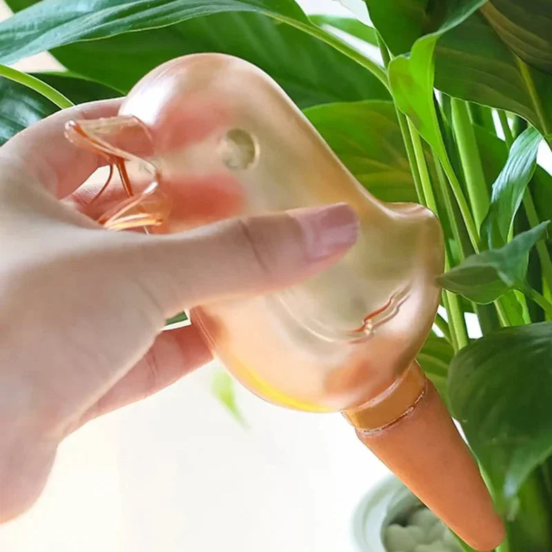 High quality automatic flower waterer plant waterer self watering water balloon bird shaped hand blown plastic water balloon