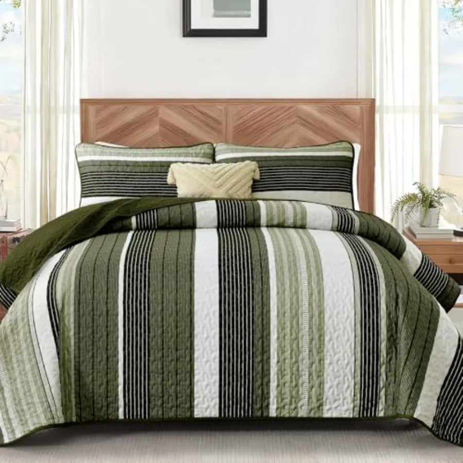 King Size Quilt Set Sage Green Striped 3 Piece Summer Patchwork Bedspreads Coverlet Soft Lightweight Bedding Set with 2 Pillow