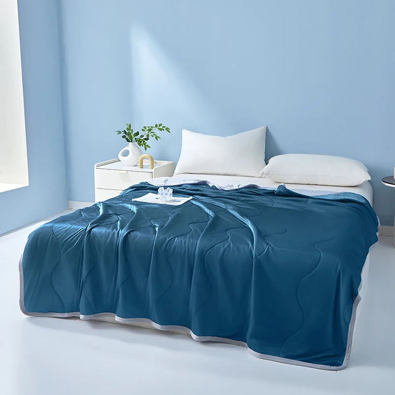 1PCS Double-Sided Ultra-Soft Cooling Summer Quilt Bed Blanket | Large Cooling Air-Conditioning Blanket for Hot Sleepers | Machine Washable Dual-Use Summer Cooling Quilt | Dormitory Office Nap Blanket Sofa Throw | Practical Su