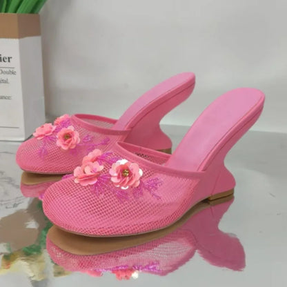European and American Fashion Hollow Flower Baotou Banquet Half Slippers for Women's Outdoor Versatile Slope Heel Fashion Shoes