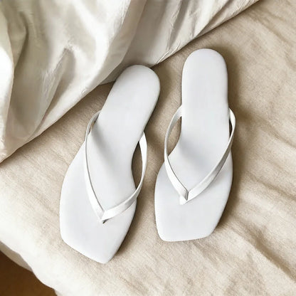 new Spring/summer/women pu slippers beach sandals outdoor wild fashion ladies square head flip flops