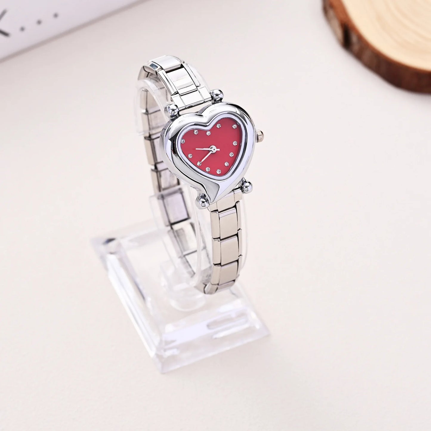 Heart Shape Dial Quartz Watch Stainless Steel Bracelet Wristwatch Cute Mini Love Heart Ladies Dress Watch Fashion Jewelry Gift
