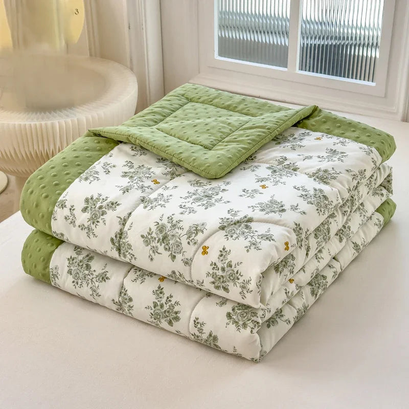 Cooling Bead Summer Quilt – Printed Polyester with Microfiber Filling, Lightweight Breathable Bed Blanket, Puffy Dot Texture for Extra Softness, Skin-Friendly & Machine Washable, Great for Hot Sleepers