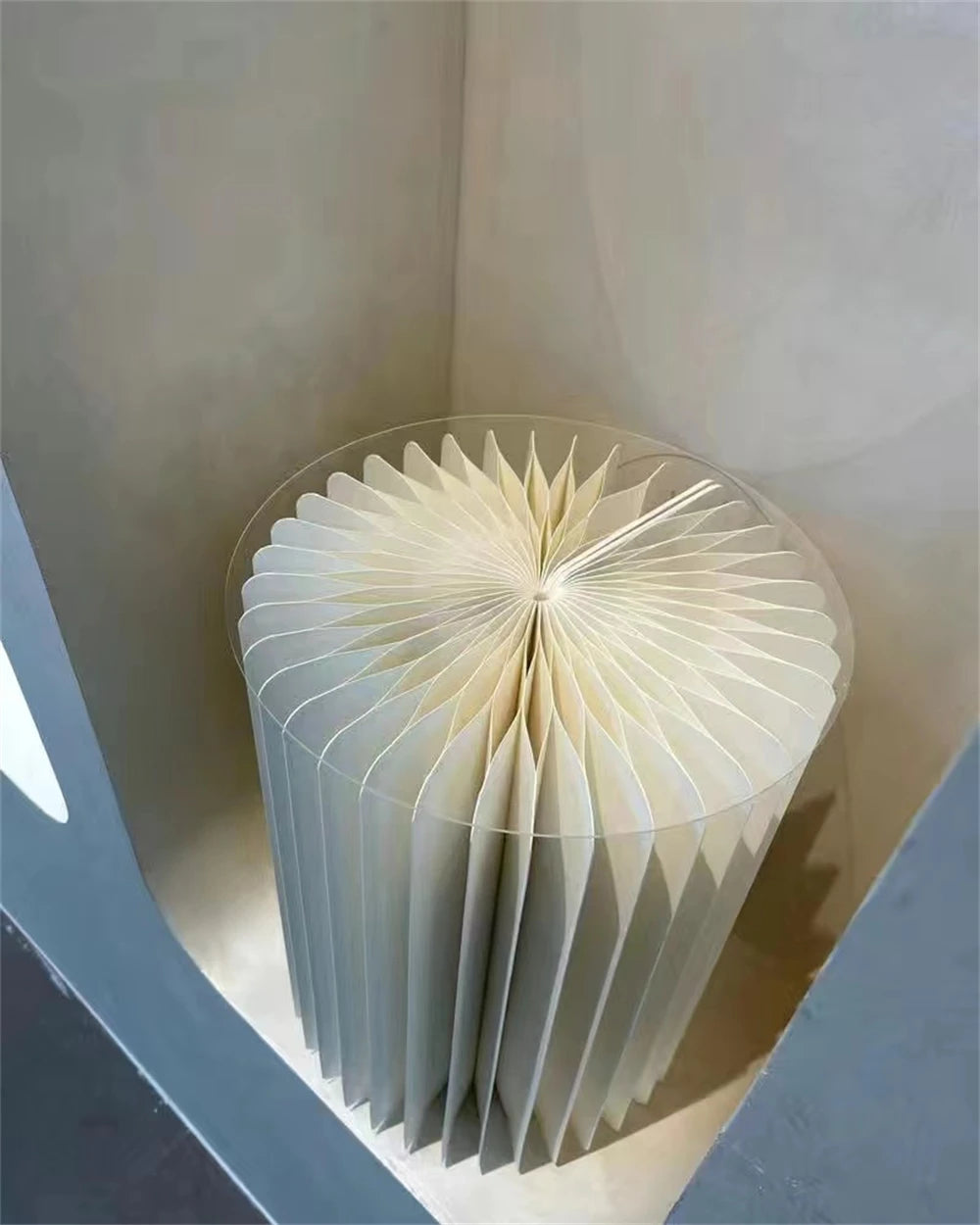 Folding Paper Roman Column Ornaments Party Wedding DIY Decoration  Dessert Cake Table Stand Columns  Decoration Display Stand