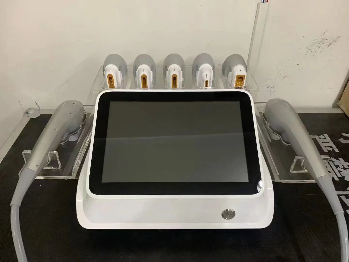 Portable 7D lifting and firming professional beauty instrument with ultrasonic focusing technology for efficient maintenance