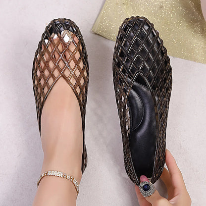 2026 women's new transparent retro jelly casual women's shoes round toe shallow mouth PVC sandals