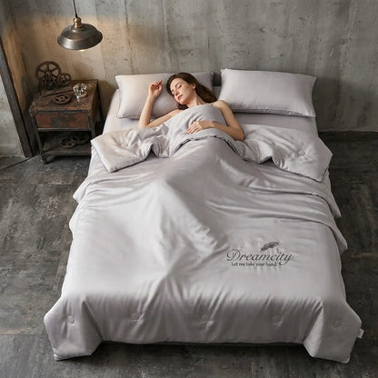 Embroidered Ice Silk Summer Cooling Quilt – Ultra Soft Breathable Nap Comforter, Queen/King Size, Lightweight Skin-Friendly Air Conditioner Blanket, Perfect for Hot Sleepers