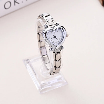 Heart Shape Dial Quartz Watch Stainless Steel Bracelet Wristwatch Cute Mini Love Heart Ladies Dress Watch Fashion Jewelry Gift