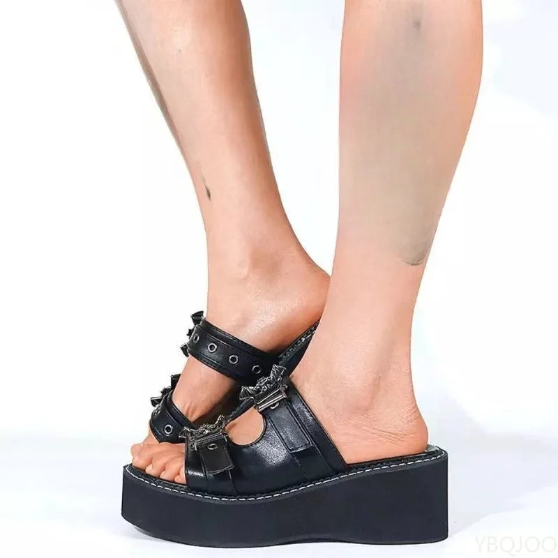 Summer Sandals Buckles Vampire Cosplay Platform Black Gothic Shoes for Women Slippers Metal Decoration Women Designer Slippers