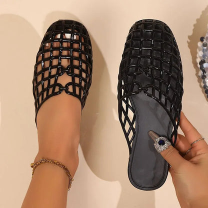 Summer Ladies Flat Bottom Hollow Comfortable Jelly Sandals Crystal Plastic Beach Slippers Breathable Slip-On Shoes