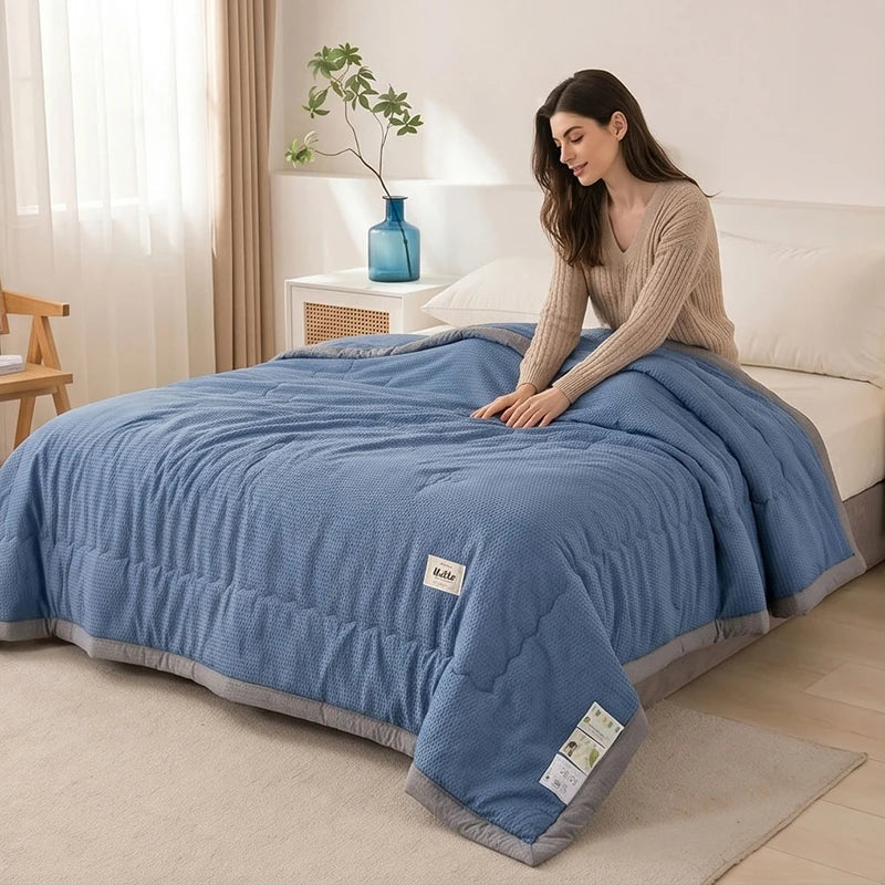 Skin-Friendly Soft Cooling Comforter Quilt Blanket, Oversized Lightweight Breathable Summer Air Conditioner Quilt, Thin Nap Blanket for Home Dorm Office, Machine Washable