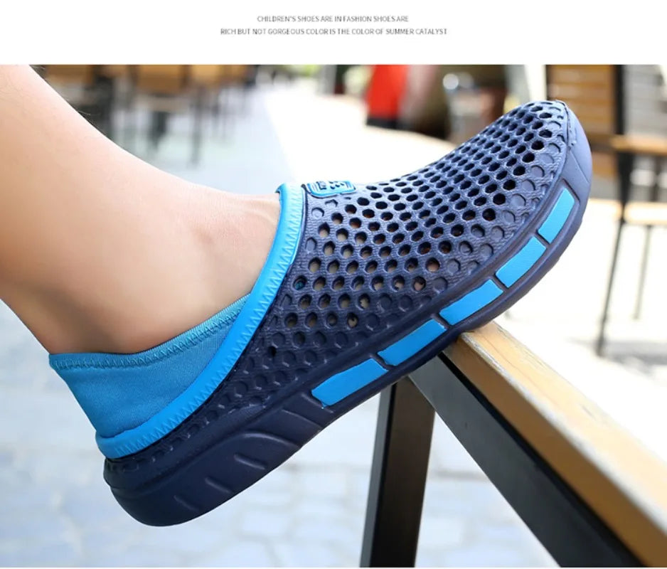 Men's Summer Sandals Clogs Casual Round Toe Slip on Outdoor Geometric Pattern Anti-slip Beach Hole Shoes Plus 46 47 Men Slippers