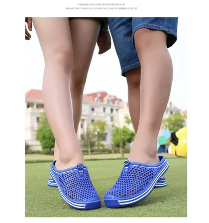 Comfortable Men Pool Sandals Summer Outdoor Beach Shoes Men Slip on Garden Clogs Casual Water Shower Slippers Unisex
