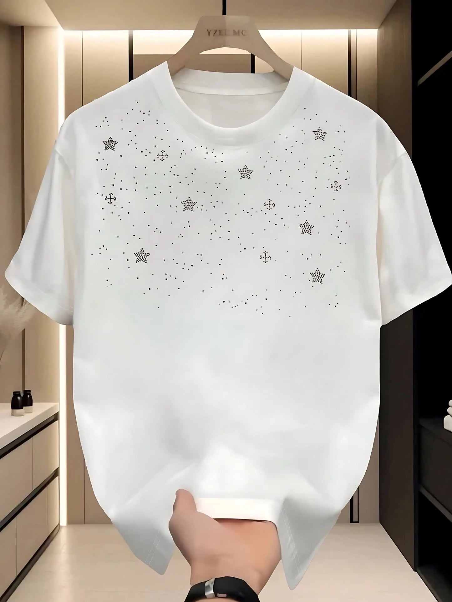 The new men's T-shirt for the summer of 2025 features a casual fashionable soft and breathable 3D pattern print