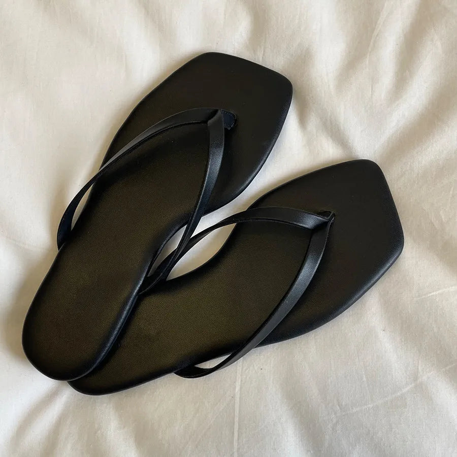 new Spring/summer/women pu slippers beach sandals outdoor wild fashion ladies square head flip flops
