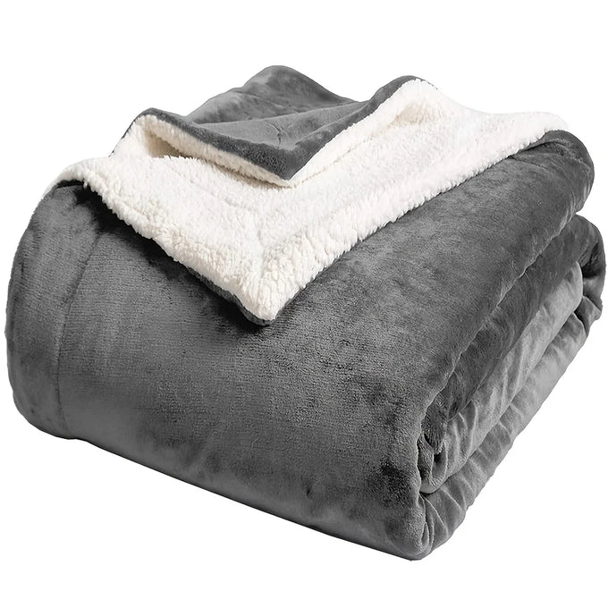 Reversible Sherpa-Style Fleece Blanket — product image