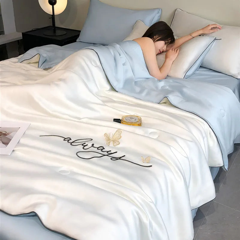 Lightweight Summer Quilt, 100% Polyester Fabric, Microfiber Filling With Embroidery Decoration, Breathable Bed Comforter