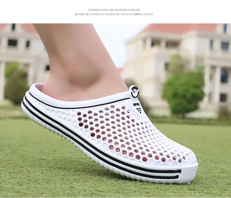 Comfortable Men Pool Sandals Summer Outdoor Beach Shoes Men Slip on Garden Clogs Casual Water Shower Slippers Unisex