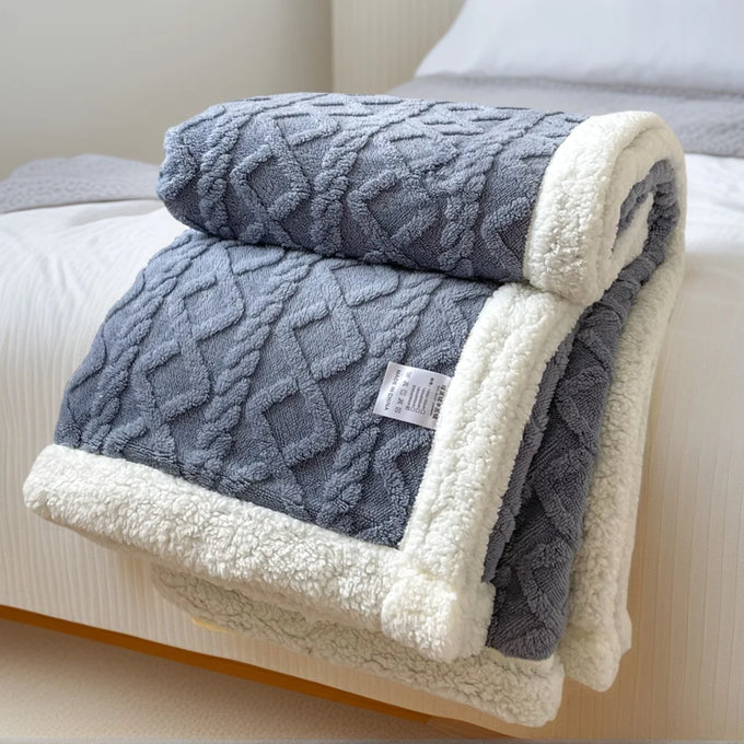 Double-Layer Sherpa-Style Blanket — product image