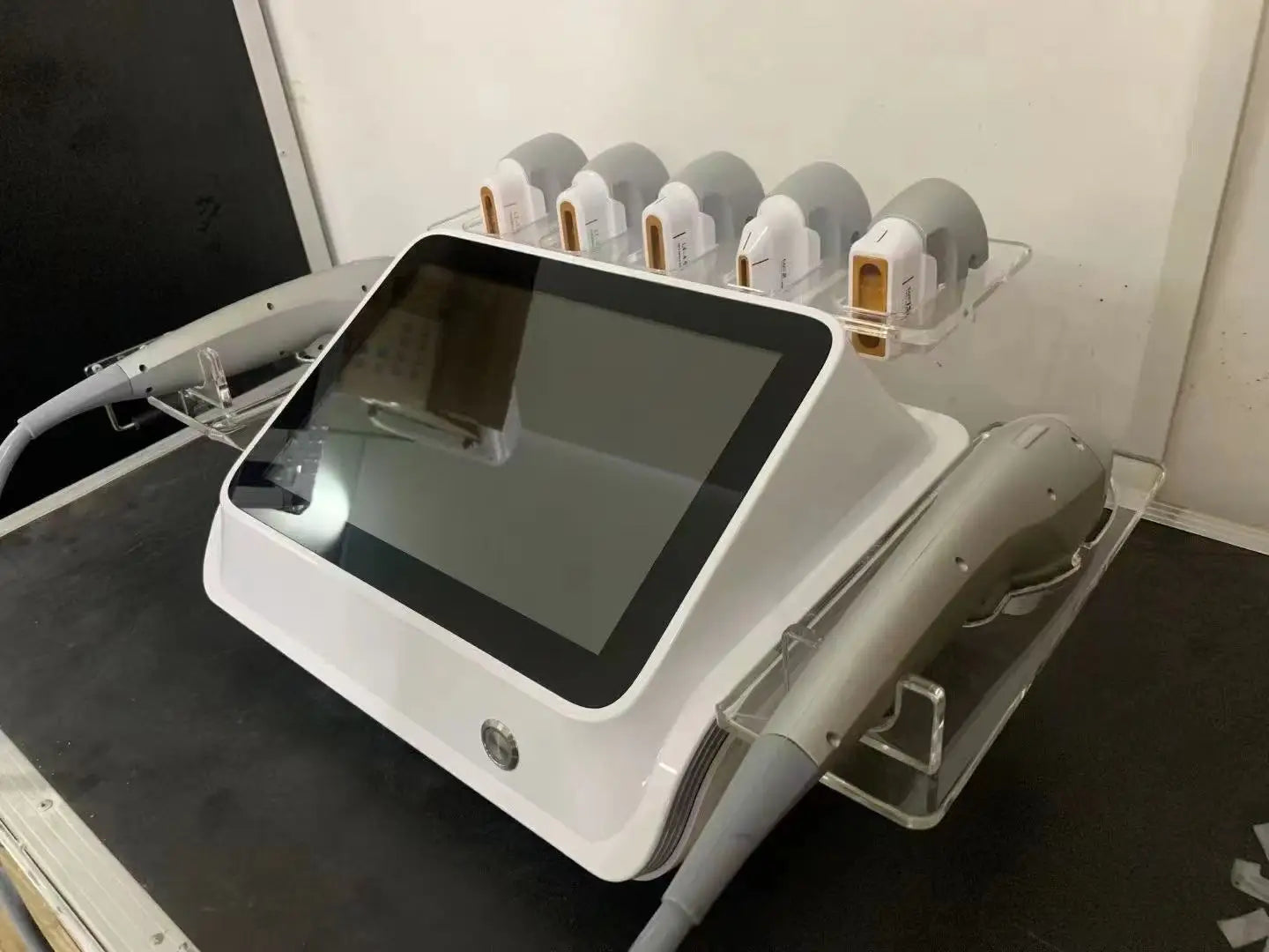 Portable 7D lifting and firming professional beauty instrument with ultrasonic focusing technology for efficient maintenance