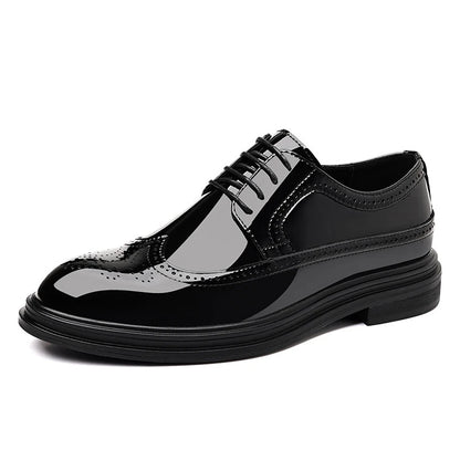 Glossy Patent Leather Brogue Perforated Carved Formal Dress Shoes Lace Up Fashion Young Men Groom Wedding Party Leather Shoes