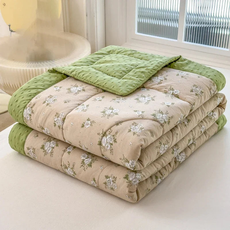 Cooling Bead Summer Quilt – Printed Polyester with Microfiber Filling, Lightweight Breathable Bed Blanket, Puffy Dot Texture for Extra Softness, Skin-Friendly & Machine Washable, Great for Hot Sleepers