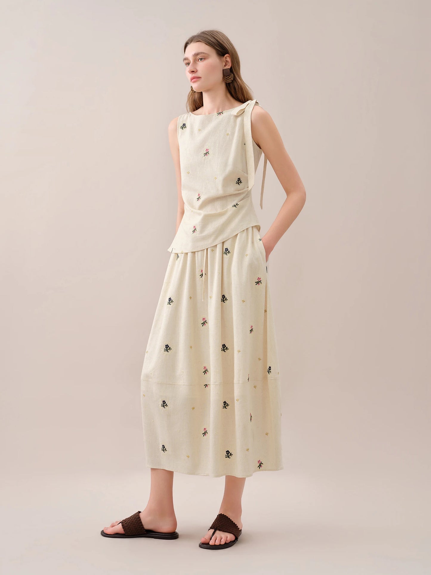 FSLE【Premium Series】Fashionable Embroidered Sleeveless Top and Tulip Skirt Elastic Waist Retro Women 2026 Summer New Arrival Set