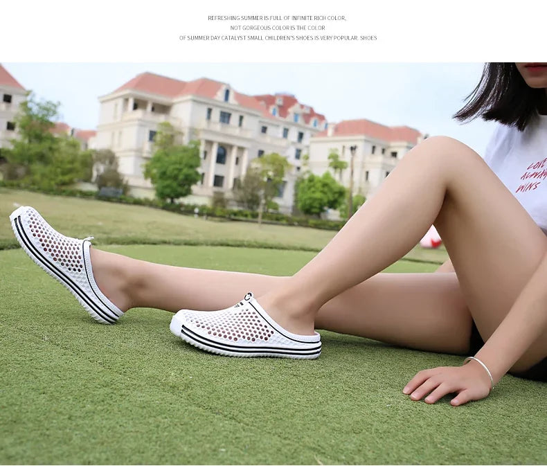 Comfortable Men Pool Sandals Summer Outdoor Beach Shoes Men Slip on Garden Clogs Casual Water Shower Slippers Unisex