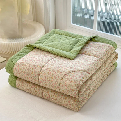 Cooling Bead Summer Quilt – Printed Polyester with Microfiber Filling, Lightweight Breathable Bed Blanket, Puffy Dot Texture for Extra Softness, Skin-Friendly & Machine Washable, Great for Hot Sleepers