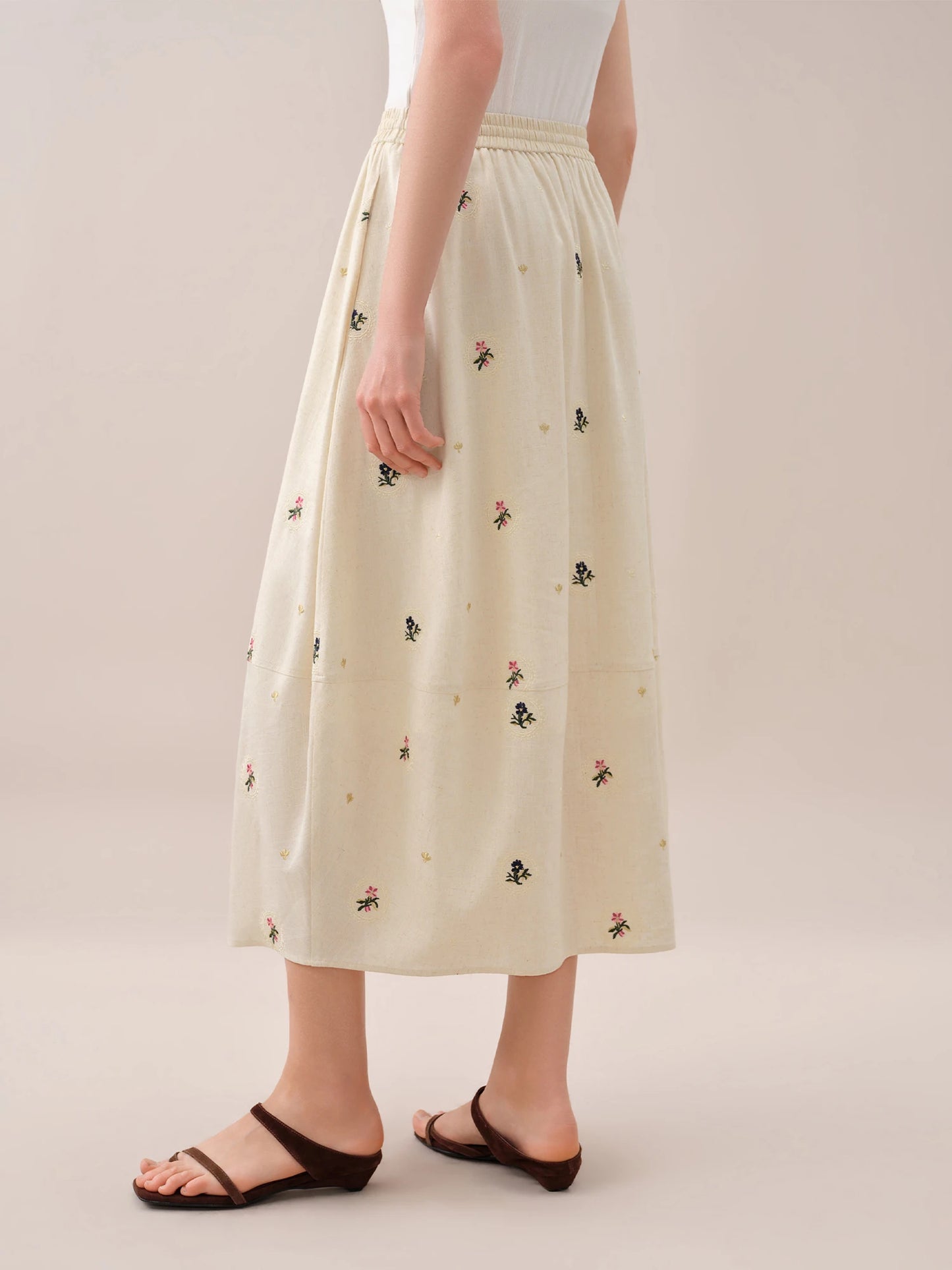 FSLE【Premium Series】Fashionable Embroidered Sleeveless Top and Tulip Skirt Elastic Waist Retro Women 2026 Summer New Arrival Set