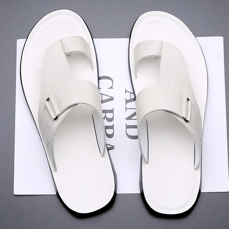 Men's Summer Sandals Breathable Fashion Simple Toe-Thru Soft Flat Bottom Beach Shoes Comfortable Classic Slippers-2502