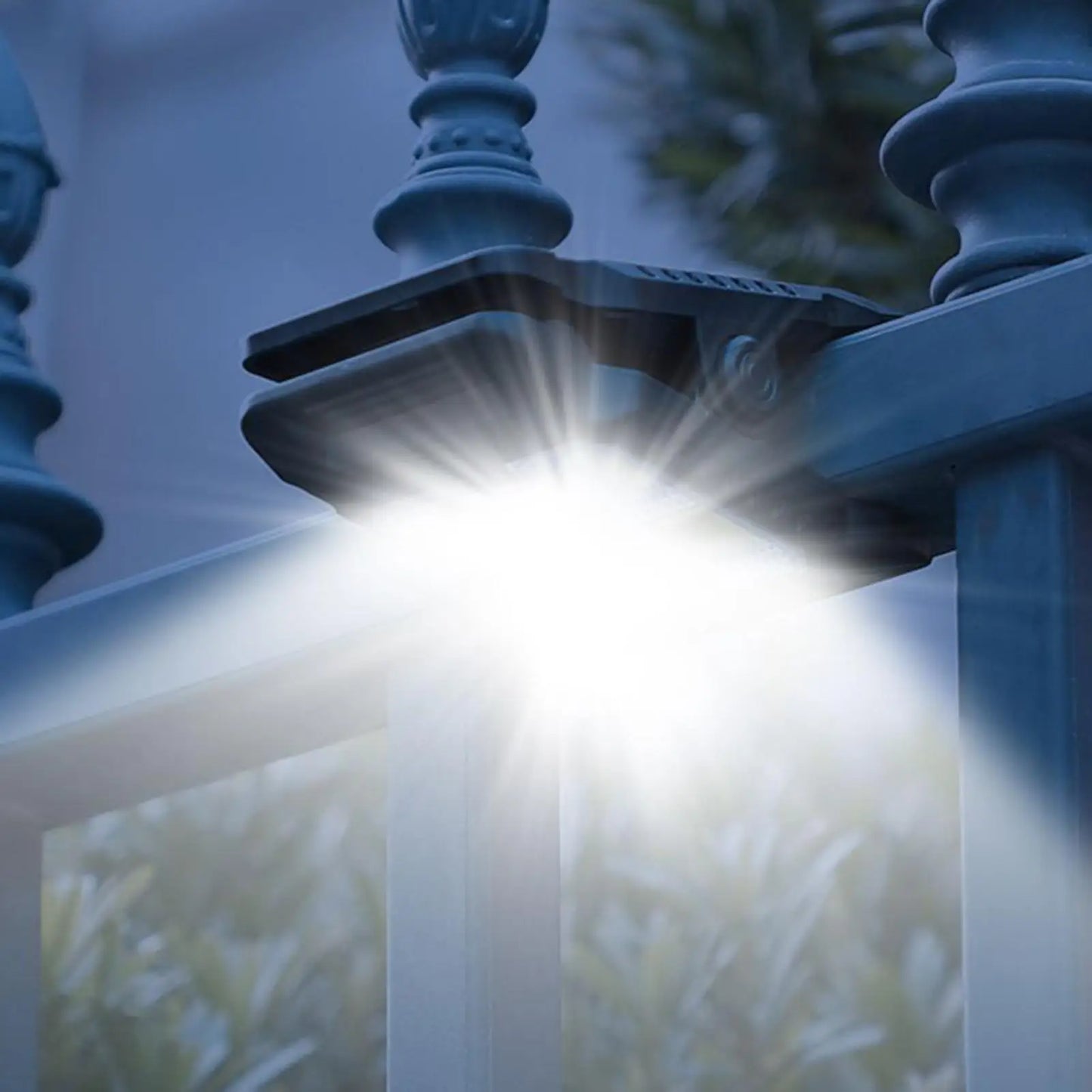 NEW upgrade Solar Light Chain Clip On Solar Motion Lights Outdoor 300LM Motion Sensor Security Lighting Waterproof Garden Decor