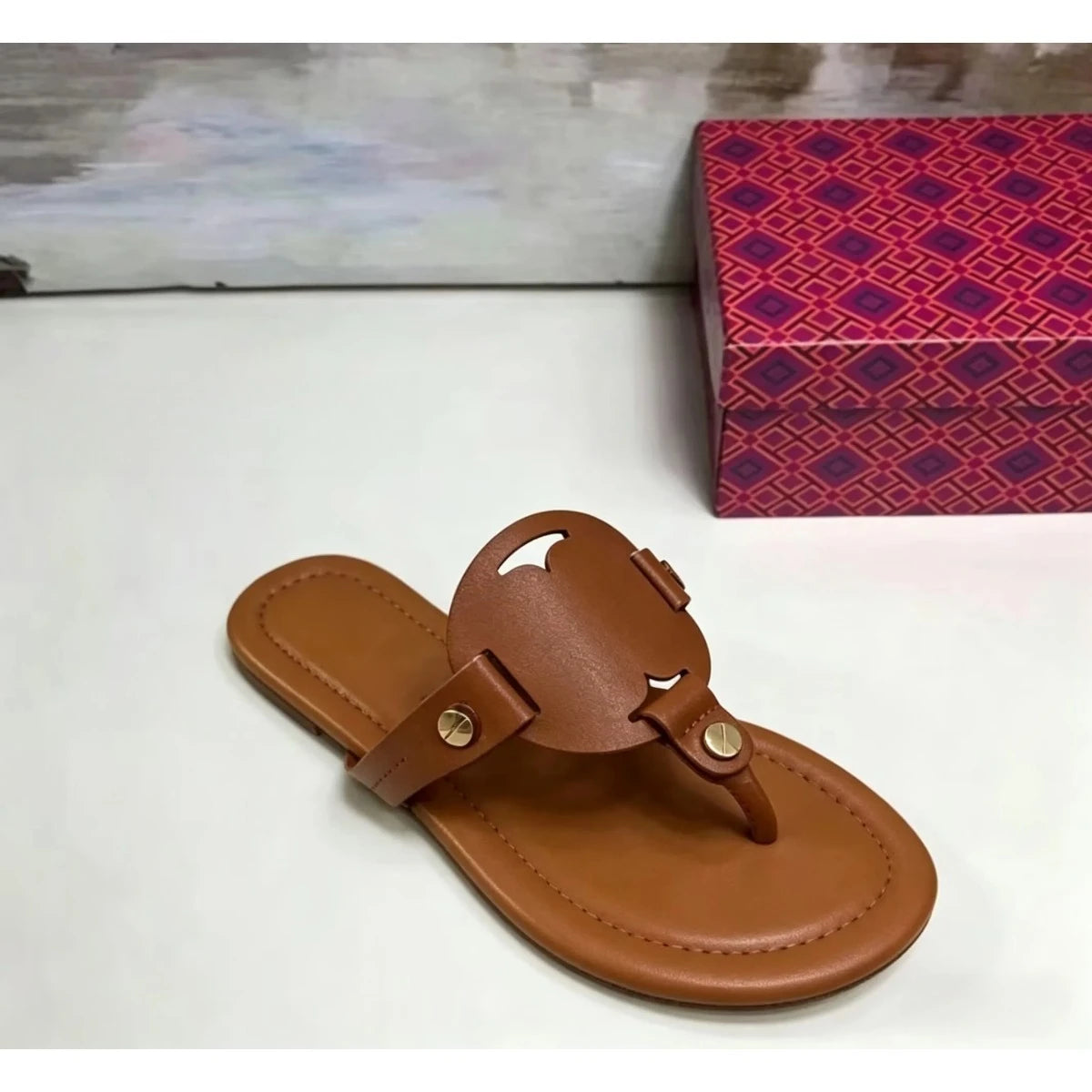 New Women's 2026 Summer Non-Slip Sandals Hollow-Out Design Flat Outdoor Beach Slip-On Sandals Flat Flip-Flop Style Women's Casual Hollow Flat Slides Designer Shoes Plus Size