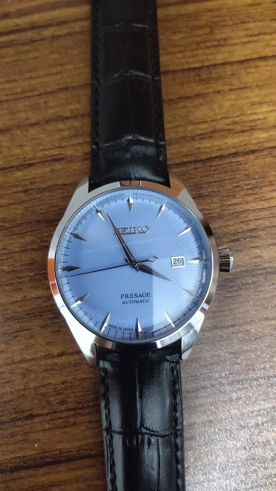 Seiko Business Leisure Machinery Watch Fashion Simple Calendar High quality Leather Strap Men's Women's Boutique Couple Watch