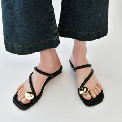 Women'S Summer 2025 New Fashionable Low-Heeled Sandals for Women with a Clip Toe Design, Perfect for Walking