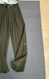 Relaxed High-Waisted Wide-Leg Pants