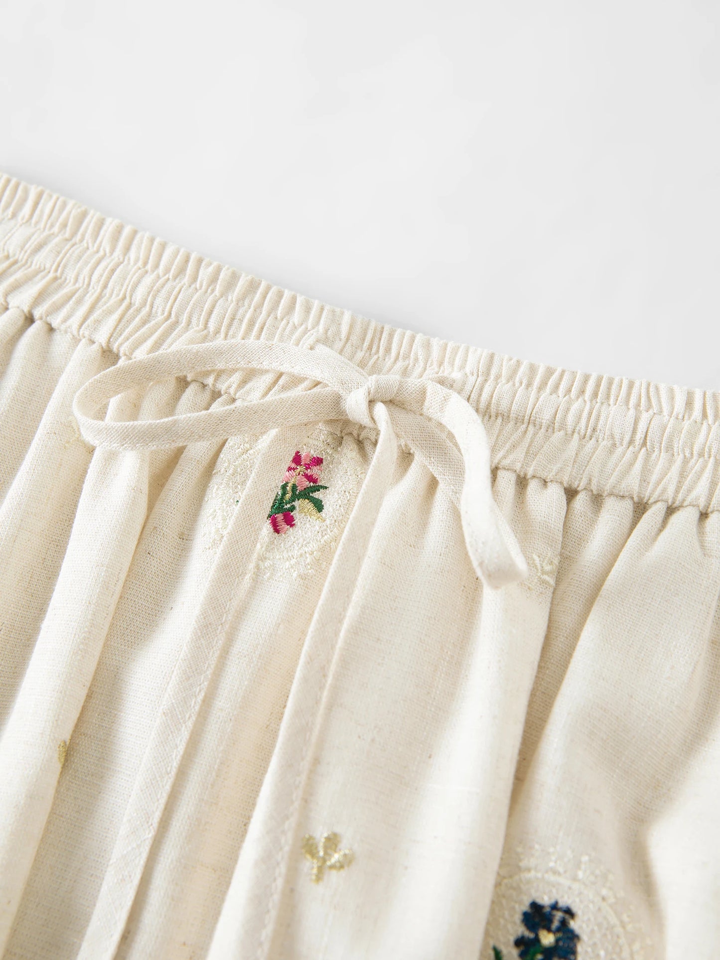 FSLE【Premium Series】Fashionable Embroidered Sleeveless Top and Tulip Skirt Elastic Waist Retro Women 2026 Summer New Arrival Set
